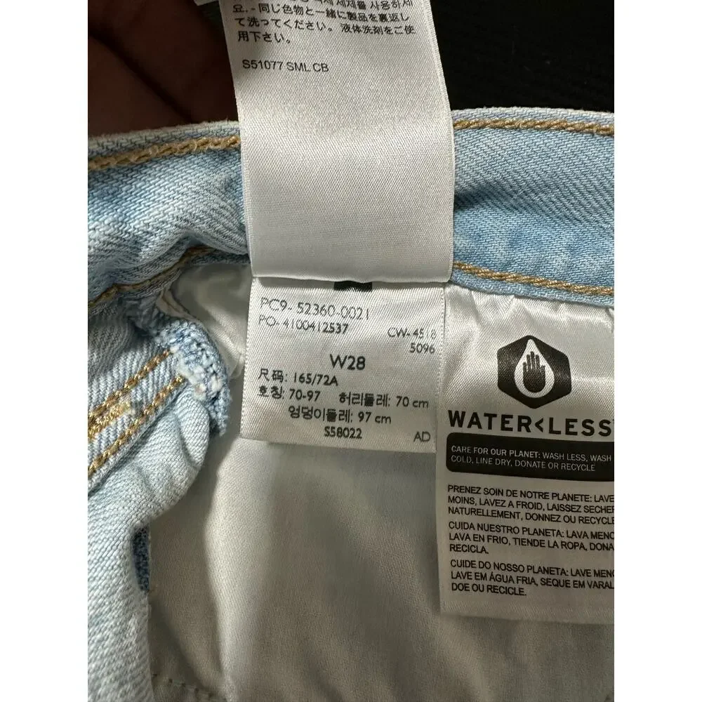 Levis' Premium Wedgie Short Button Fly Light Wash Cut Off Size 28 - Picture 5 of 11